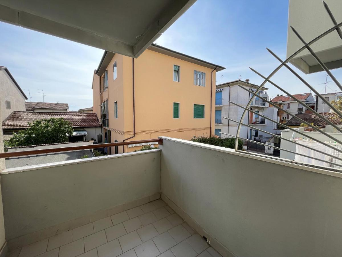Stefano'S Guests House: 2 Bedrooms & Parking In Viareggio Buitenkant foto