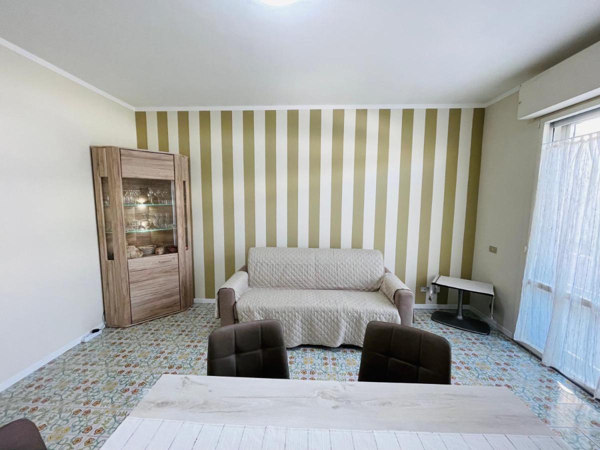 Stefano'S Guests House: 2 Bedrooms & Parking In Viareggio Buitenkant foto