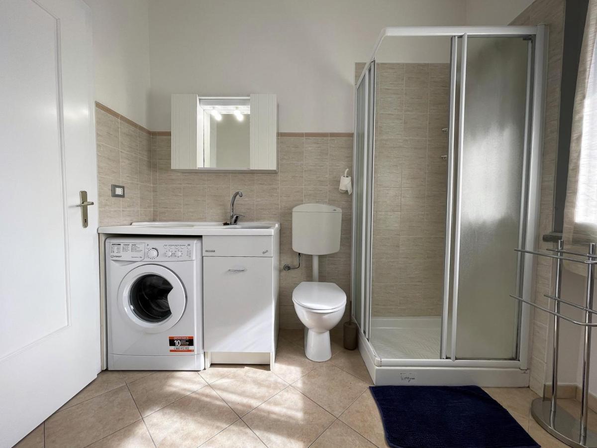 Stefano'S Guests House: 2 Bedrooms & Parking In Viareggio Buitenkant foto